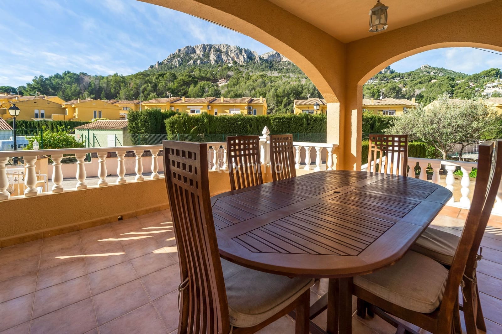 5 slaapkamer Villa te huur in Calpe / Calp met zwembad garage - € 2.500 (Ref: 9597272)