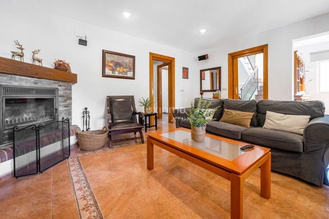 5 slaapkamer Villa te huur in Calpe / Calp met zwembad garage - € 2.500 (Ref: 9597272)