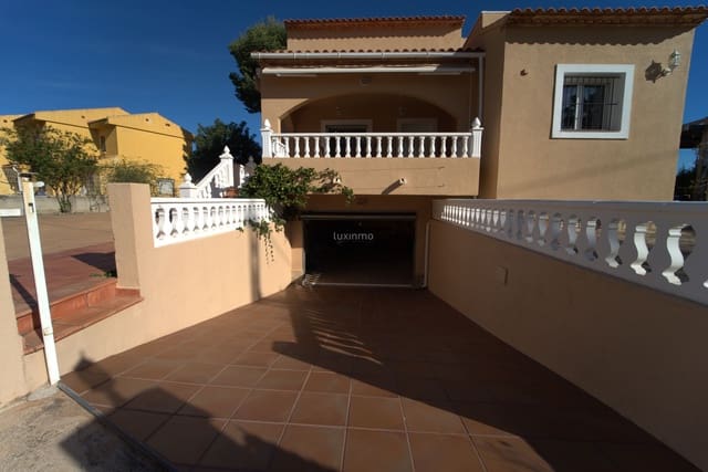 5 slaapkamer Villa te huur in Calpe / Calp met zwembad garage - € 2.500 (Ref: 9597272)