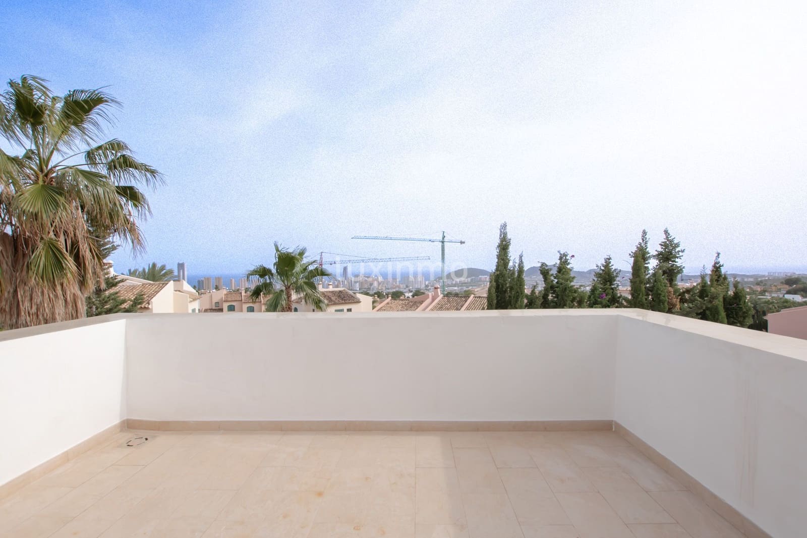 4 soverom Villa til salgs i Finestrat med svømmebasseng garasje - € 645 000 (Ref: 9598570)