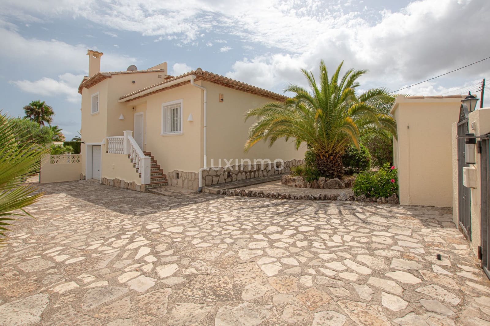 3 makuuhuone Huvila myytävänä paikassa Calpe / Calp mukana 
autotalli - 650 000 € (Ref: 9600867)