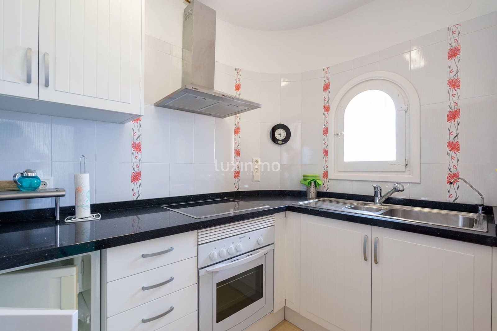 3 makuuhuone Huvila myytävänä paikassa Calpe / Calp mukana uima-altaan 
autotalli - 765 000 € (Ref: 9602459)