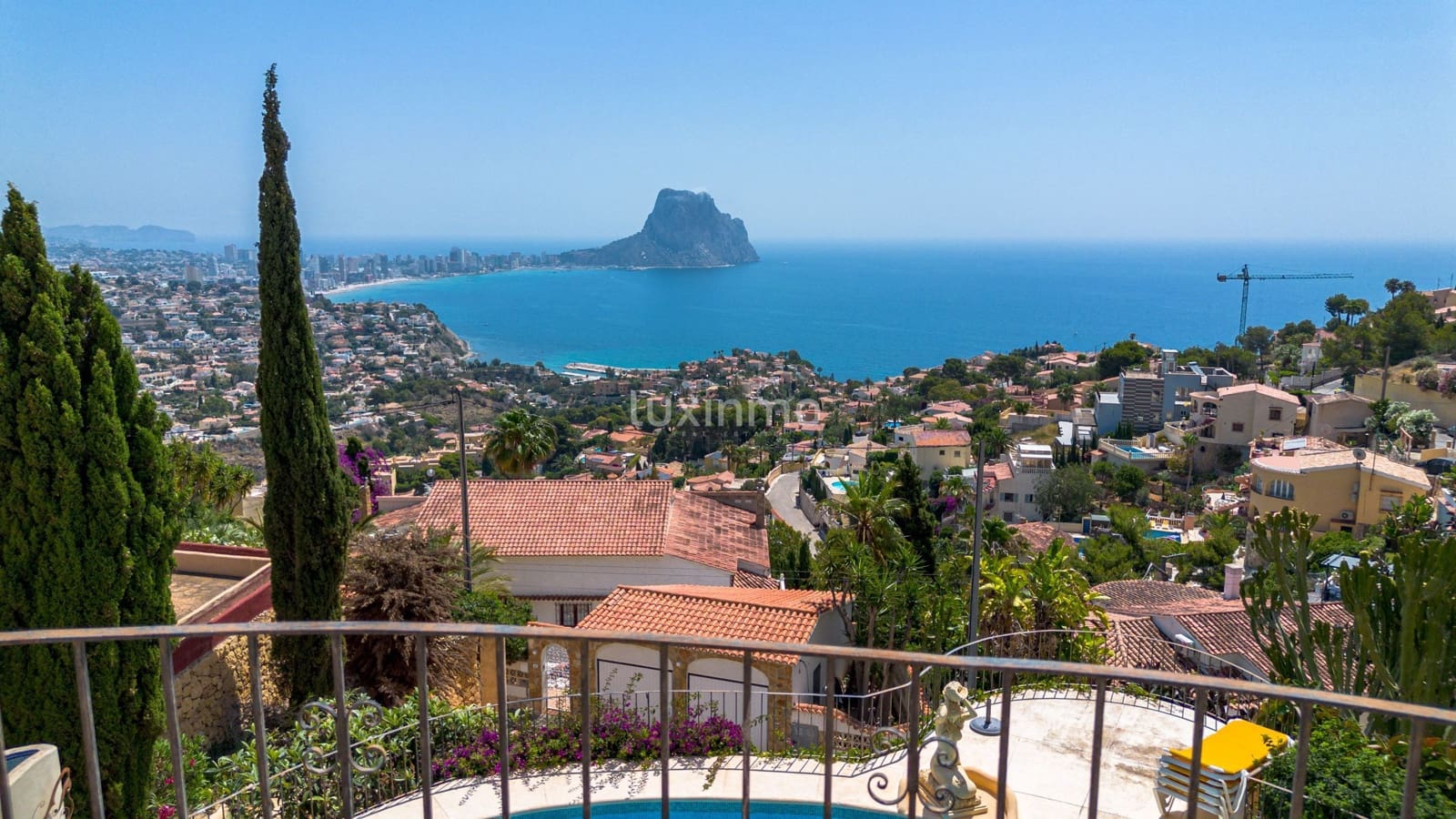 3 makuuhuone Huvila myytävänä paikassa Calpe / Calp mukana uima-altaan 
autotalli - 765 000 € (Ref: 9602459)