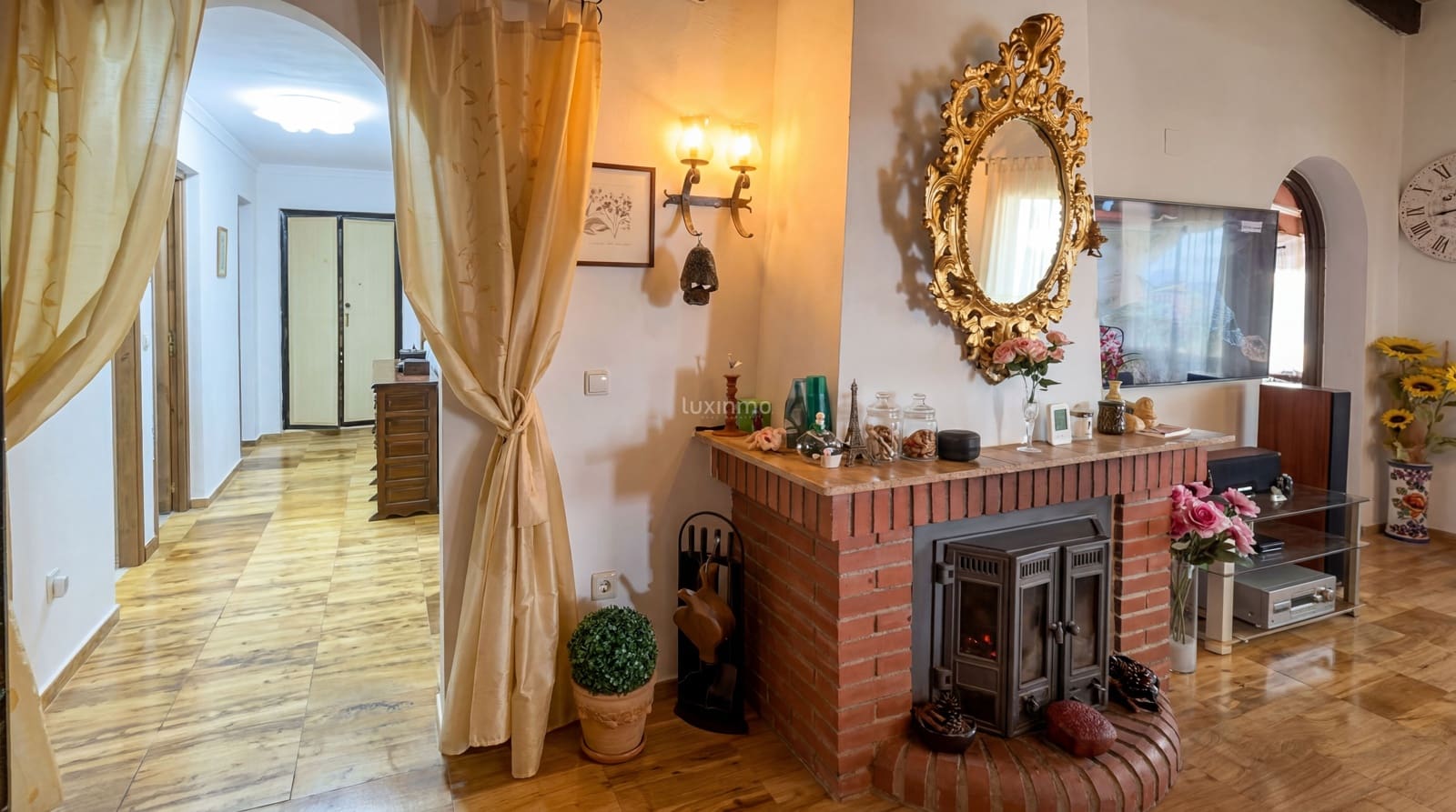 6 bedroom Villa for sale in Calpe / Calp with pool garage - € 890,000 (Ref: 9602460)