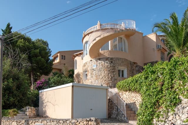 3 makuuhuone Huvila myytävänä paikassa Calpe / Calp mukana uima-altaan 
autotalli - 460 000 € (Ref: 9602461)