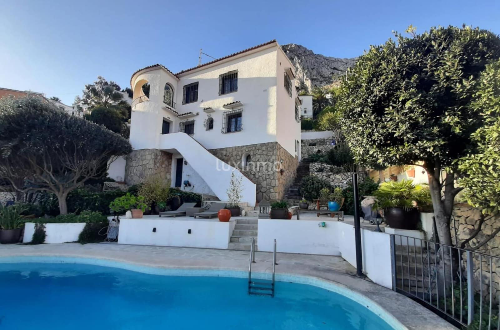 4 makuuhuone Huvila myytävänä paikassa Calpe / Calp mukana uima-altaan 
autotalli - 580 000 € (Ref: 9602466)