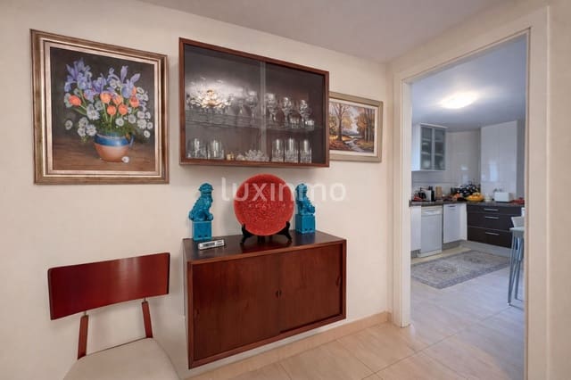 3 bedroom Flat for sale in Dénia with garage - € 367,000 (Ref: 9603228)