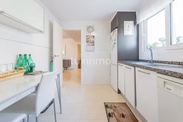 3 bedroom Flat for sale in Dénia with garage - € 367,000 (Ref: 9603228)