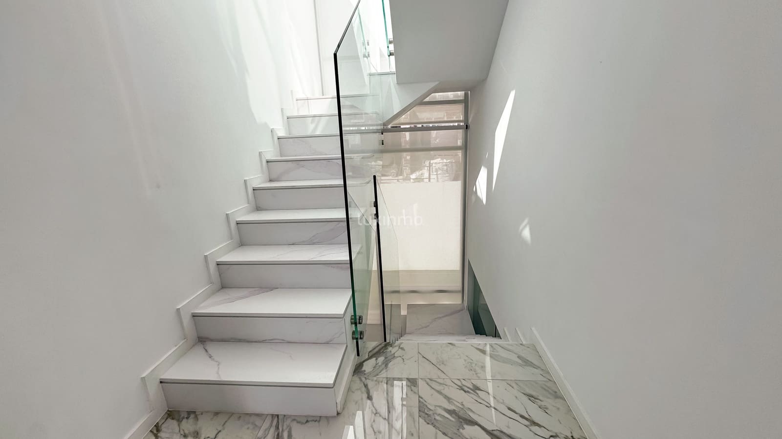 5 soverom Villa til salgs i Finestrat med svømmebasseng garasje - € 1 600 000 (Ref: 9603229)