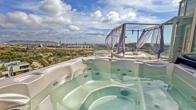 5 soverom Villa til salgs i Finestrat med svømmebasseng garasje - € 1 600 000 (Ref: 9603229)