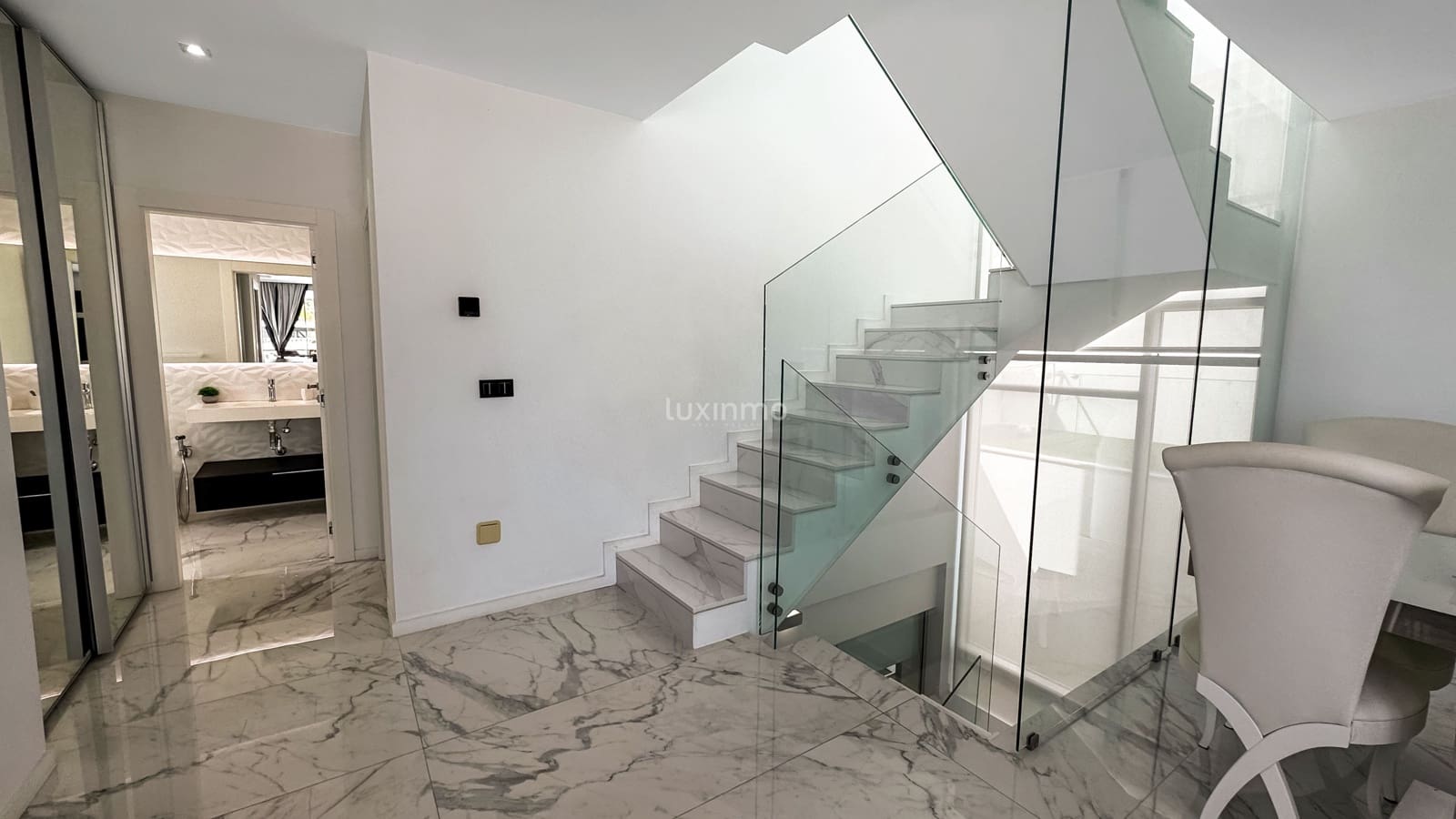 5 soverom Villa til salgs i Finestrat med svømmebasseng garasje - € 1 600 000 (Ref: 9603229)