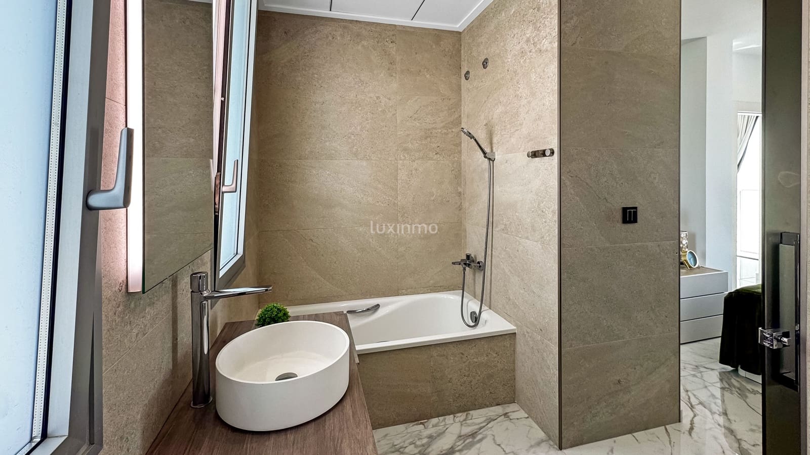 5 soverom Villa til salgs i Finestrat med svømmebasseng garasje - € 1 600 000 (Ref: 9603229)