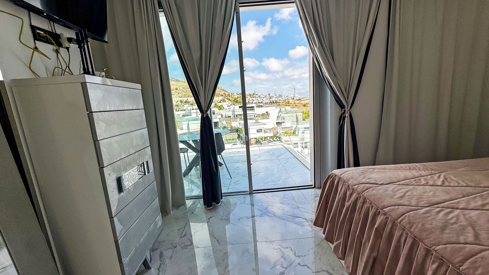 5 soverom Villa til salgs i Finestrat med svømmebasseng garasje - € 1 600 000 (Ref: 9603229)