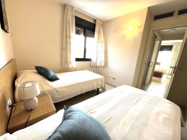 2 bedroom Apartment for sale in Benidorm with pool garage - € 329,000 (Ref: 9604522)