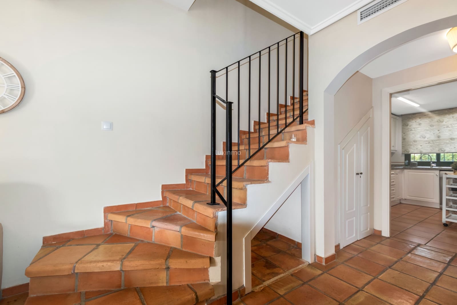 3 slaapkamer Villa te huur in Finestrat met zwembad garage - € 1.950 (Ref: 9606635)