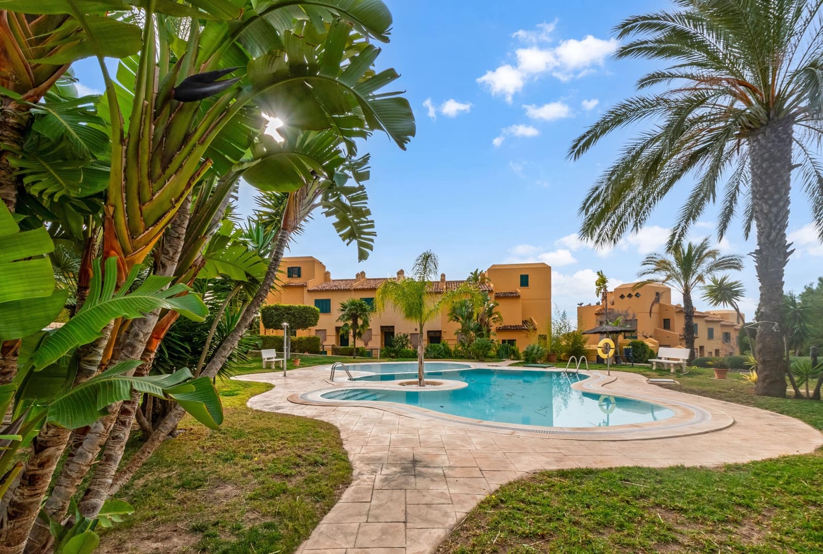 3 slaapkamer Villa te huur in Finestrat met zwembad garage - € 1.950 (Ref: 9606635)