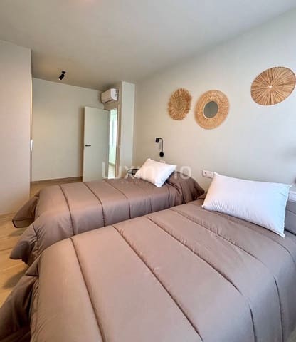 3 bedroom Apartment for rent in Alfaz del Pi / L'Alfàs del Pi with pool garage - € 2,150 (Ref: 9606916)