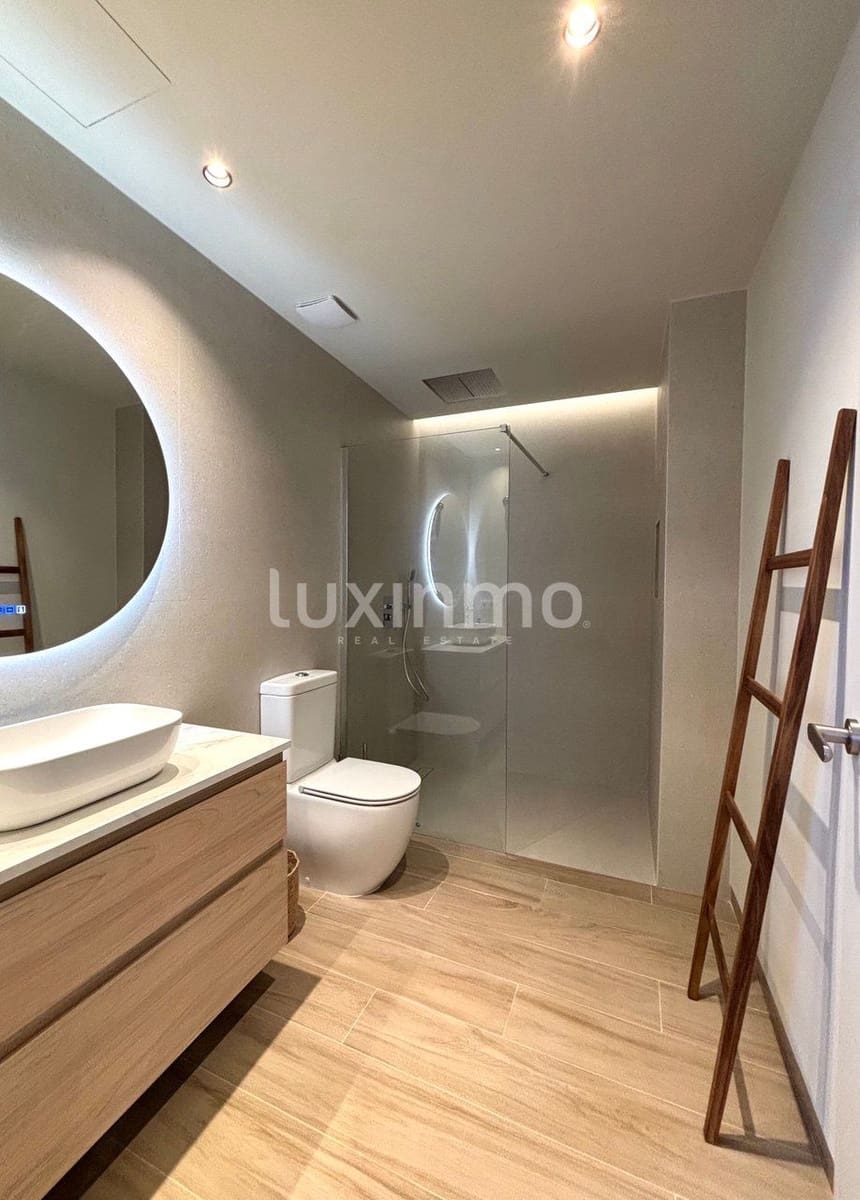 3 bedroom Apartment for rent in Alfaz del Pi / L'Alfas del Pi with pool garage - € 2,150 (Ref: 9606916)