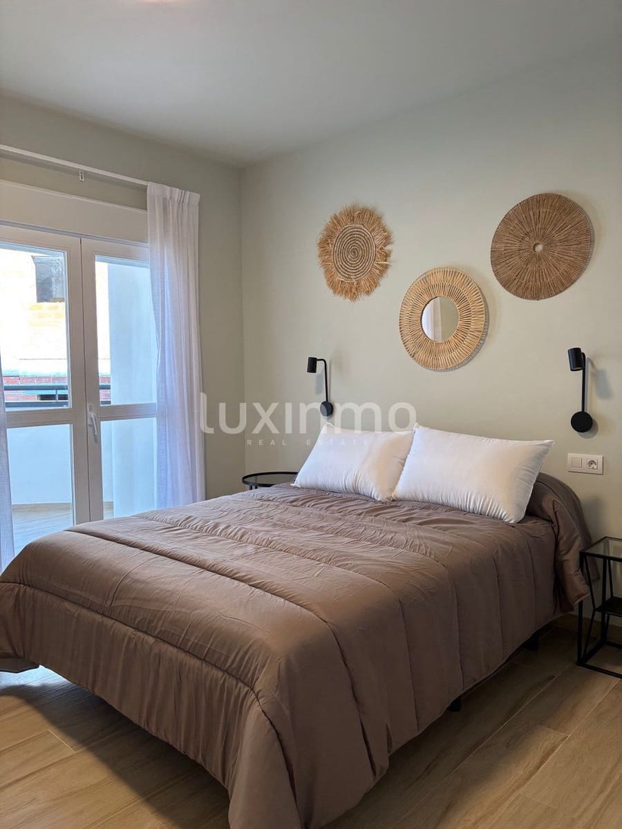 3 bedroom Apartment for rent in Alfaz del Pi / L'Alfas del Pi with pool garage - € 2,150 (Ref: 9606916)