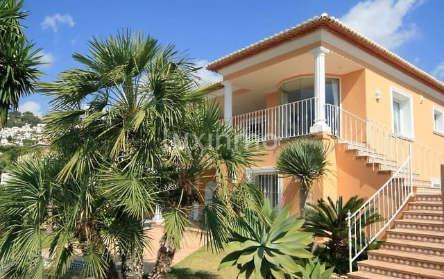 4 slaapkamer Villa te koop in Moraira, Teulada-Moraira met zwembad garage - € 965.000 (Ref: 9607109)