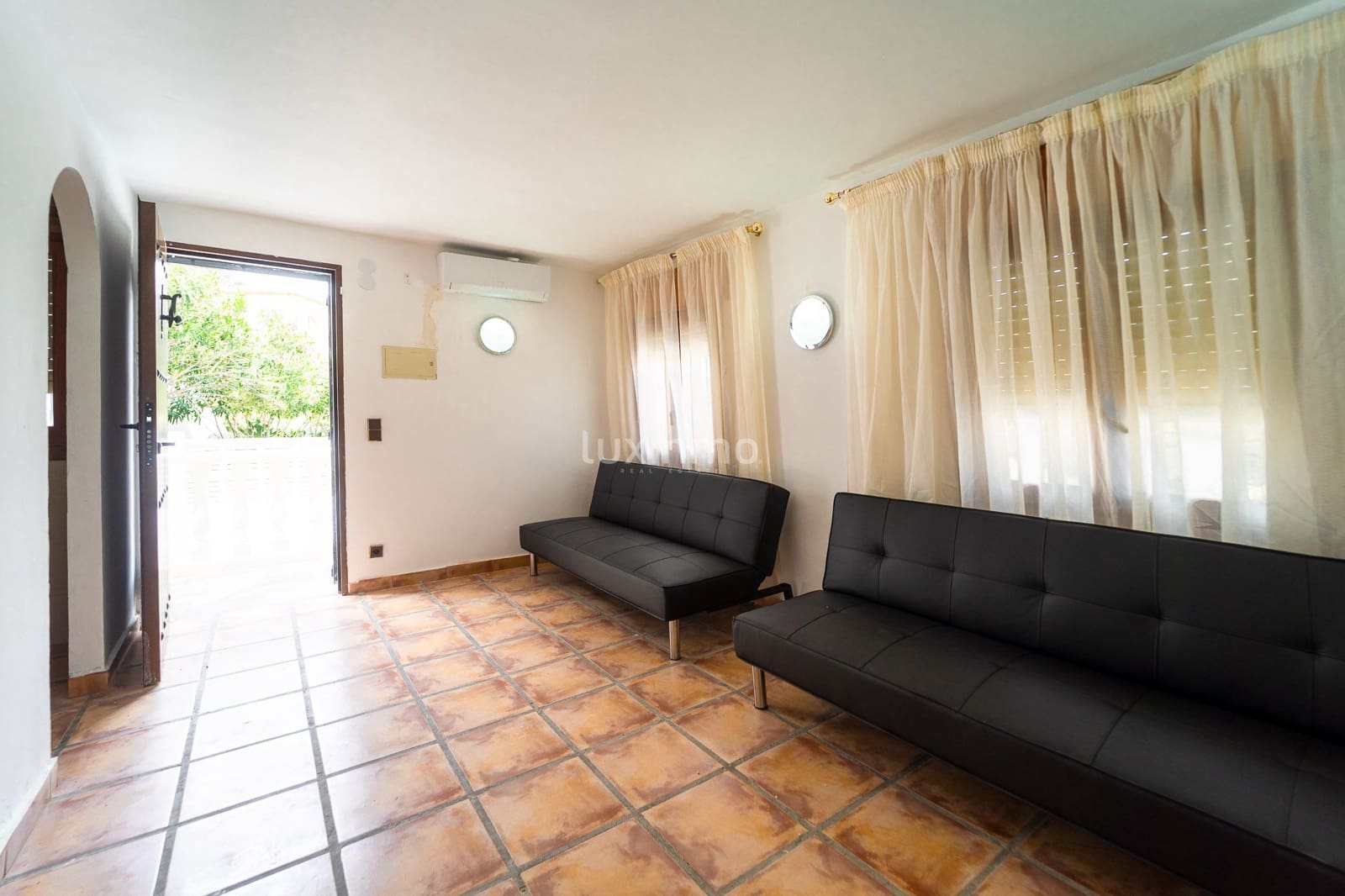 Chalet de 6 habitaciones en Calpe / Calp en venta con piscina garaje - 950.000 € (Ref: 9610747)