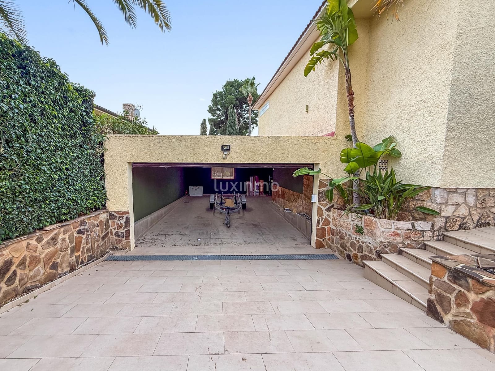 5 Zimmer Villa zu verkaufen in Benidorm mit Pool Garage - 995.000 € (Ref: 9618138)