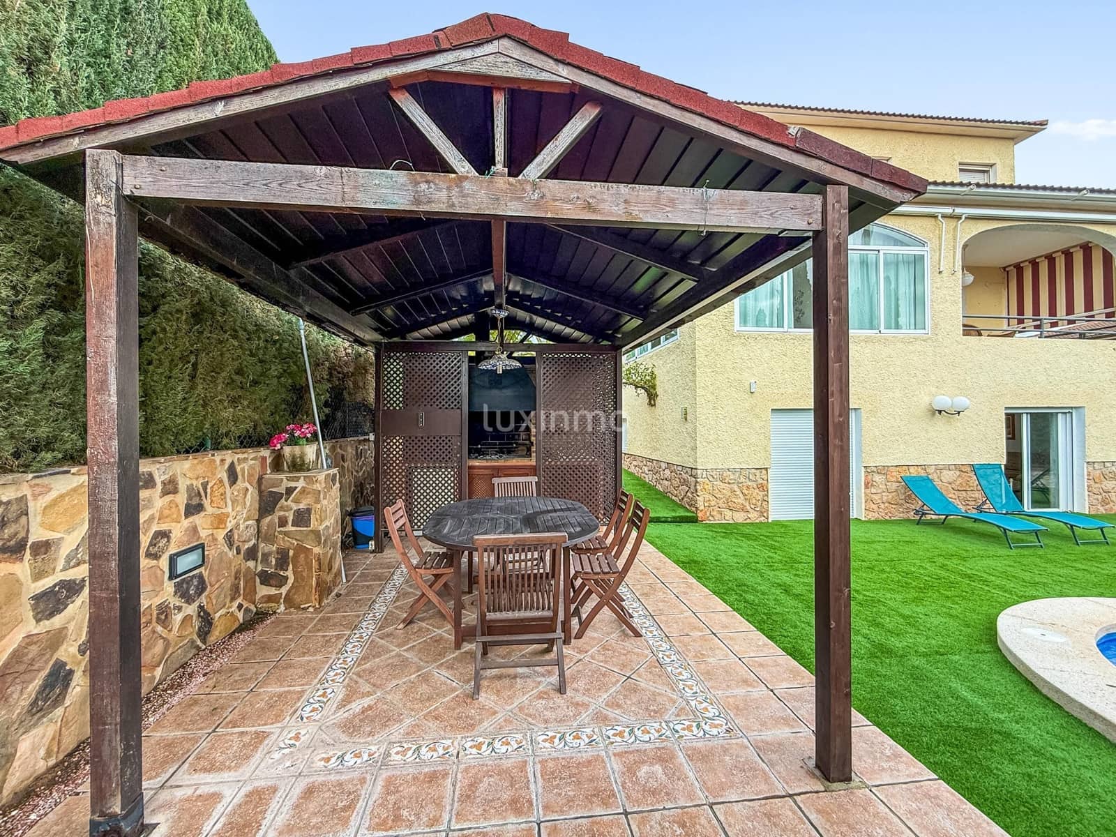 5 Zimmer Villa zu verkaufen in Benidorm mit Pool Garage - 995.000 € (Ref: 9618138)