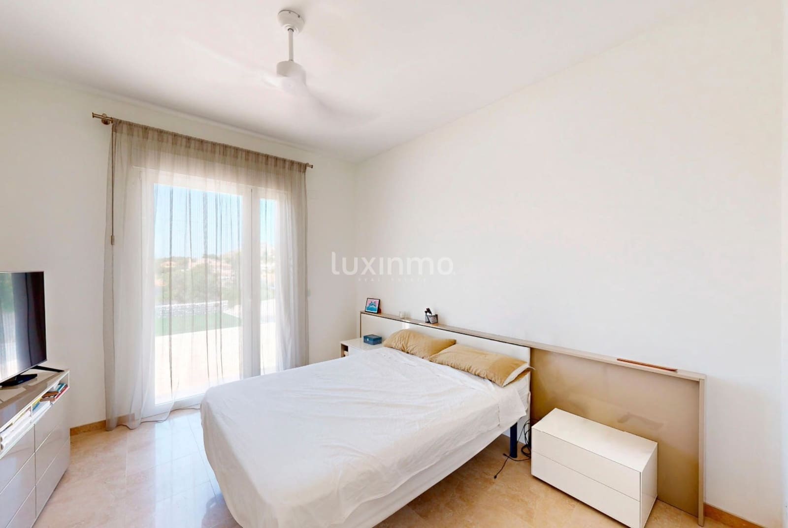 5 sypialnia Willa na sprzedaż w Muchamiel / Mutxamel z basenem - 695 000 € (Ref: 9622015)