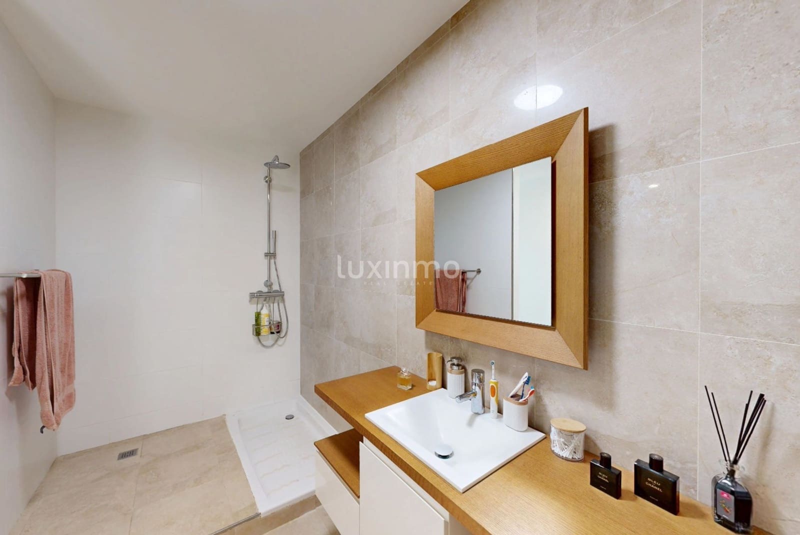 5 sypialnia Willa na sprzedaż w Muchamiel / Mutxamel z basenem - 695 000 € (Ref: 9622015)