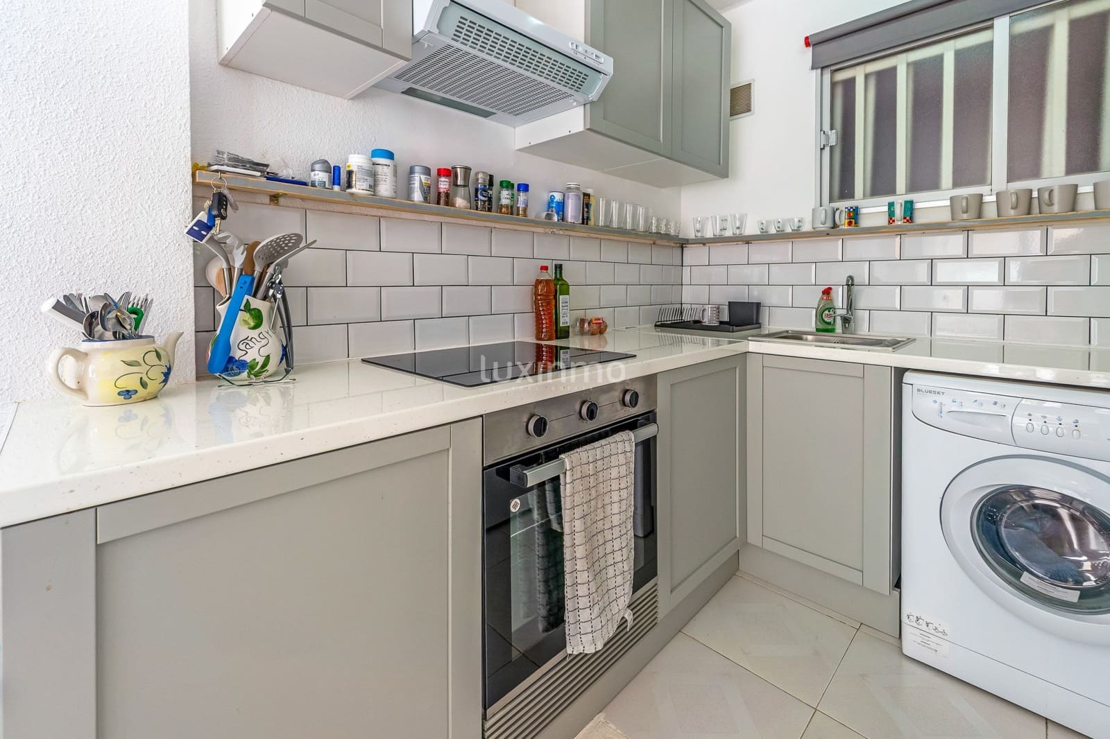 1 Zimmer Wohnung zu vermieten in Benidorm mit Pool Garage - 1.000 € (Ref: 9622757)