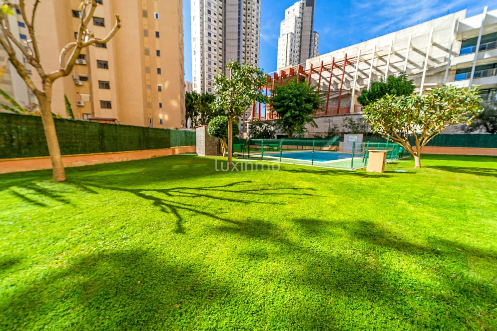 1 Zimmer Wohnung zu vermieten in Benidorm mit Pool Garage - 1.000 € (Ref: 9622757)