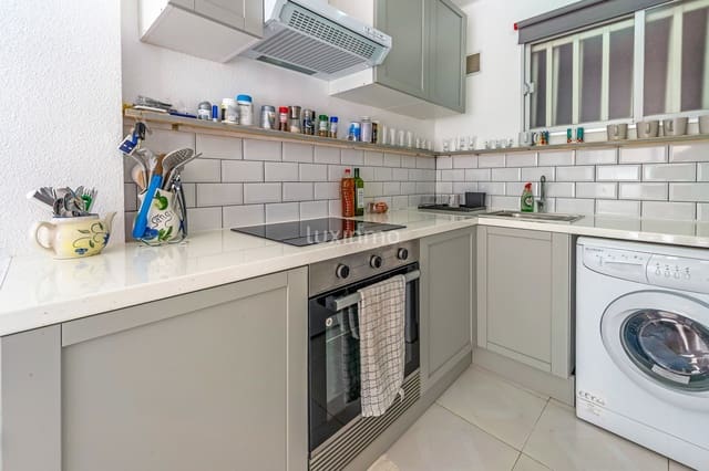 1 Zimmer Wohnung zu vermieten in Benidorm mit Pool Garage - 1.000 € (Ref: 9622757)