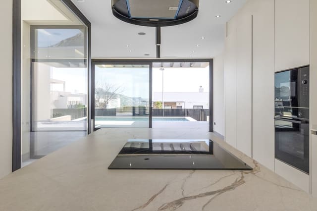 4 soverom Villa til salgs i Polop med svømmebasseng garasje - € 970 000 (Ref: 9626660)