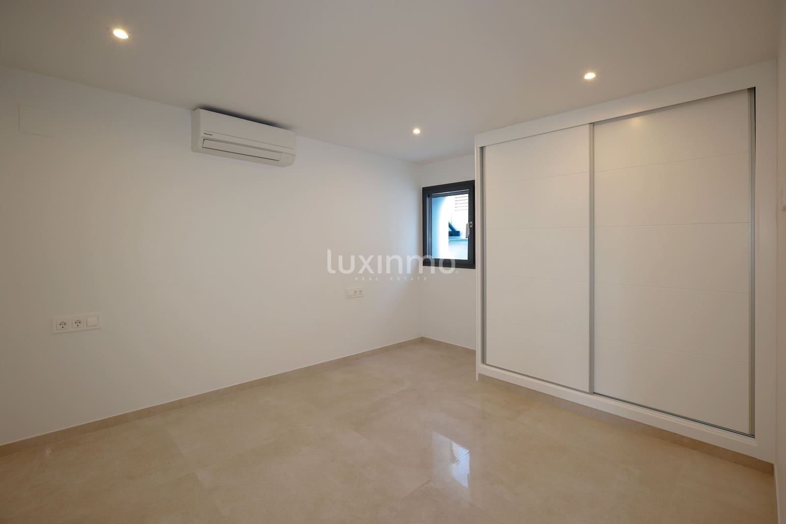 4 soverom Villa til salgs i Calpe / Calp med svømmebasseng garasje - € 840 000 (Ref: 9628443)