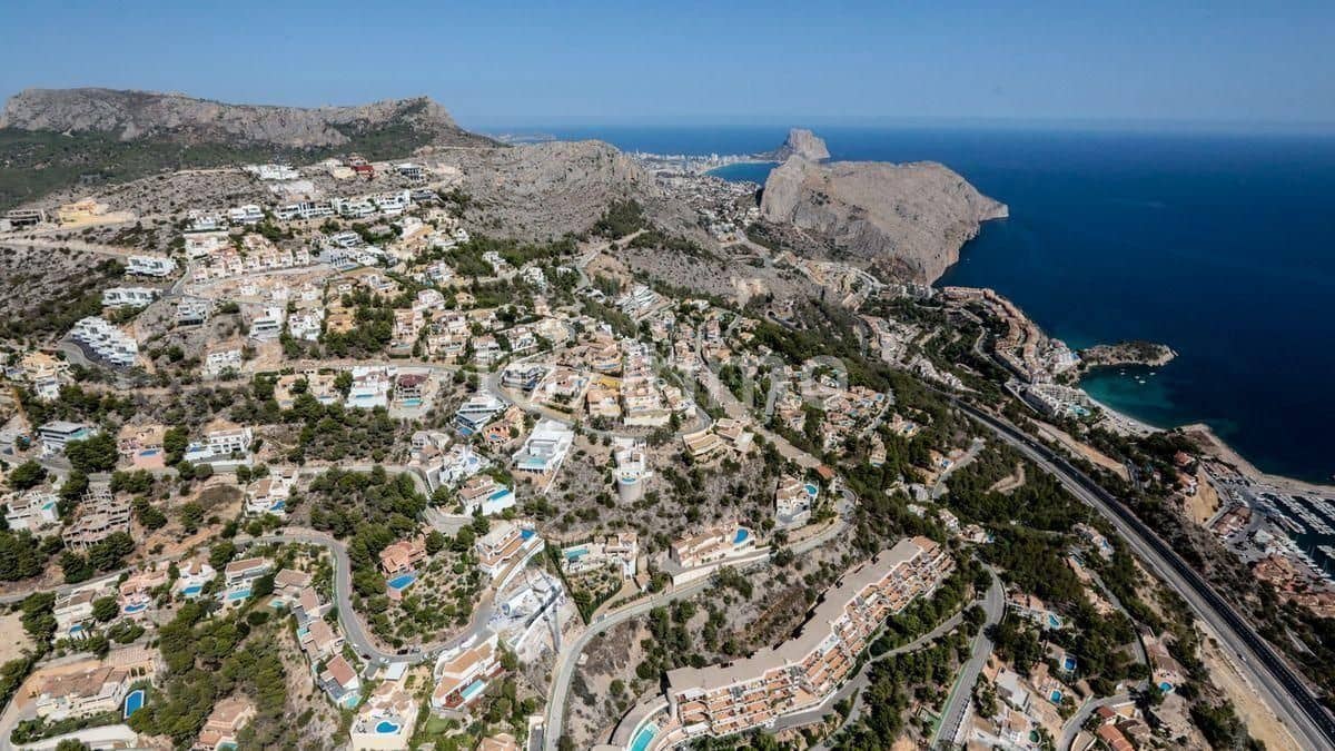 3 makuuhuone Huvila myytävänä paikassa Altea mukana uima-altaan 
autotalli - 2 490 000 € (Ref: 9640643)