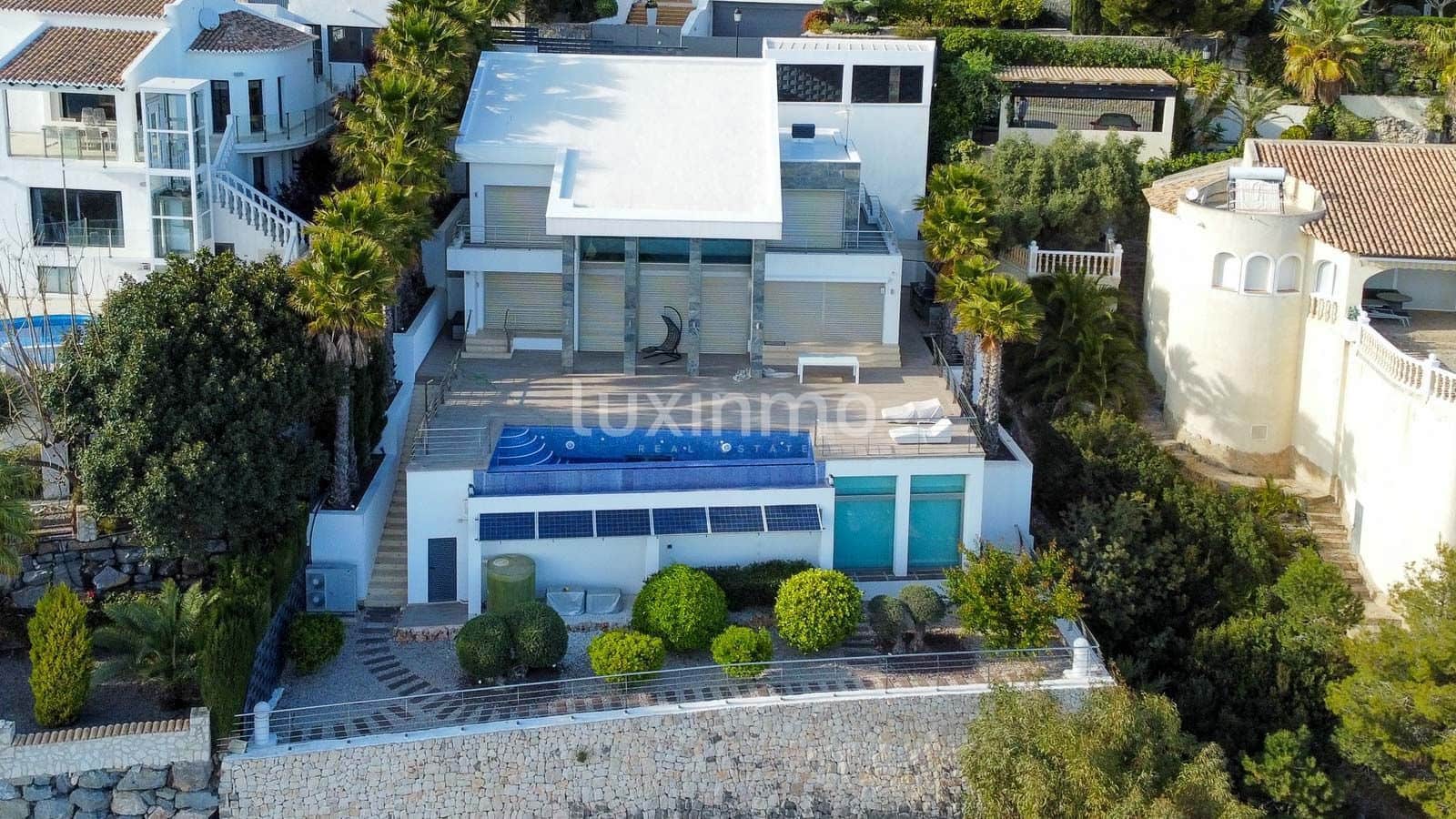 3 makuuhuone Huvila myytävänä paikassa Altea mukana uima-altaan 
autotalli - 2 490 000 € (Ref: 9640643)