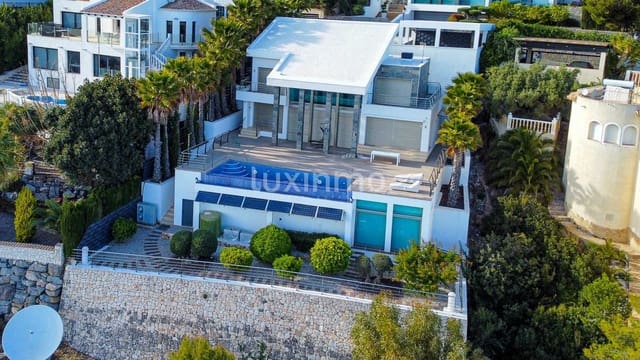 3 makuuhuone Huvila myytävänä paikassa Altea mukana uima-altaan 
autotalli - 2 490 000 € (Ref: 9640643)