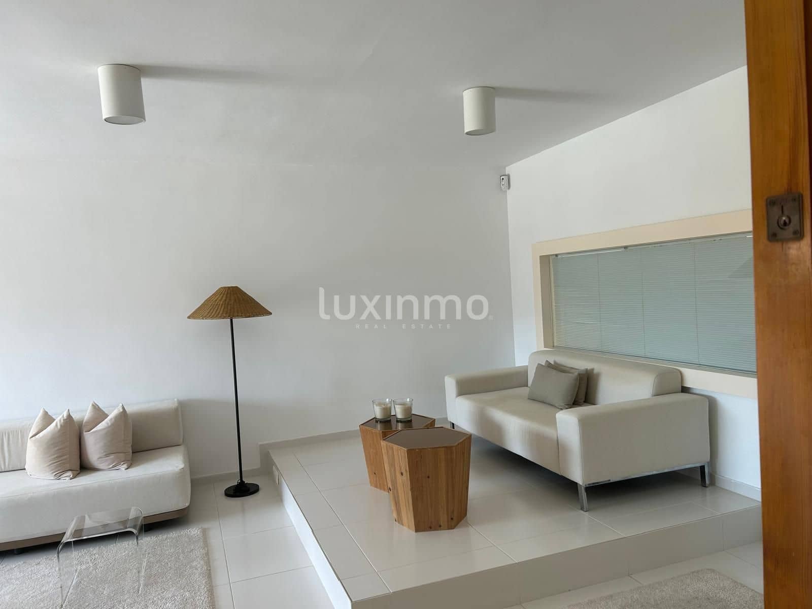 1 soveværelse Lejlighed til leje i Alfaz del Pi / L'Alfas del Pi med swimmingpool garage - € 1.300 (Ref: 9650522)