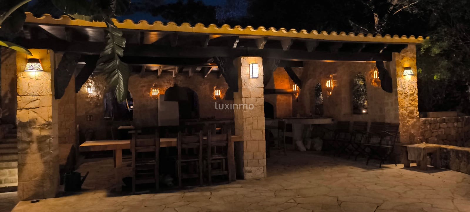 14 soveværelse Villa til salg i Santa Eulalia / Santa Eularia med swimmingpool - € 6.000.000 (Ref: 9650721)