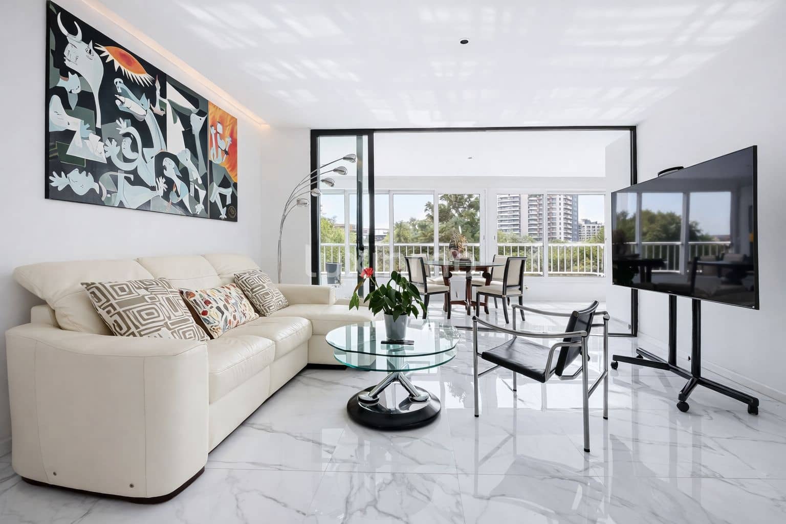 5 soverom Leilighet til salgs i Alicante by med svømmebasseng - € 639 000 (Ref: 9657063)