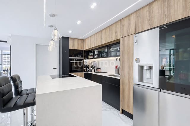 5 soverom Leilighet til salgs i Alicante by med svømmebasseng - € 639 000 (Ref: 9657063)