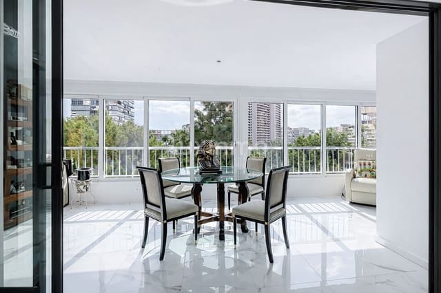 5 soverom Leilighet til salgs i Alicante by med svømmebasseng - € 639 000 (Ref: 9657063)