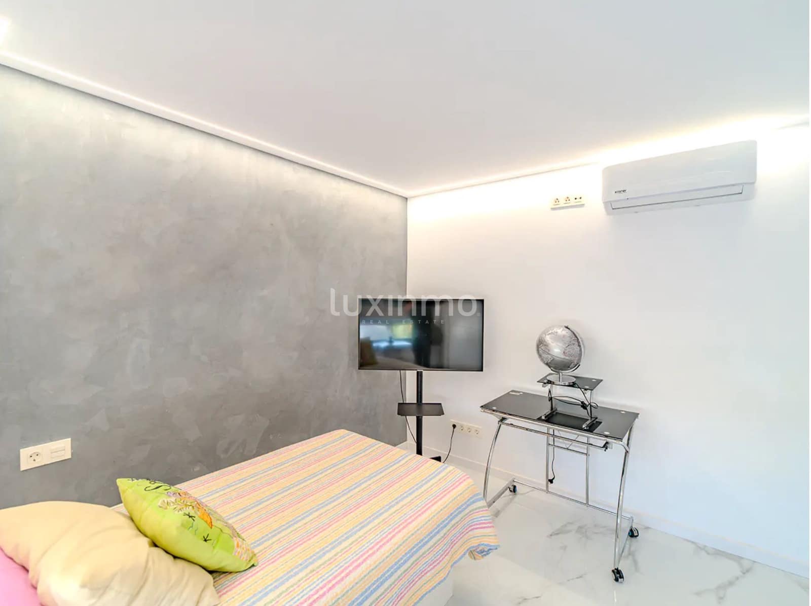 5 soverom Leilighet til salgs i Alicante by med svømmebasseng - € 639 000 (Ref: 9657063)