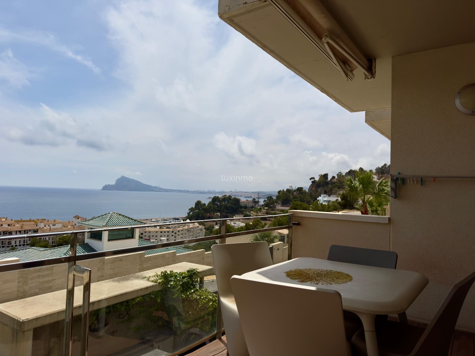 3 slaapkamer Appartement te huur in Altea met zwembad garage - € 2.500 (Ref: 9658041)