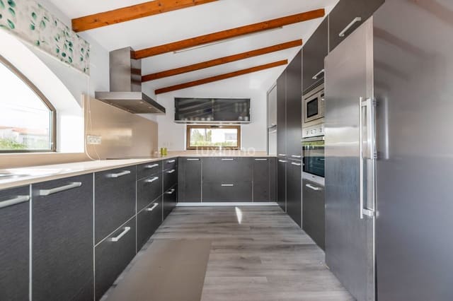 4 sovrum Villa att hyra i Benidorm med pool garage - 2 750 € (Ref: 9659794)