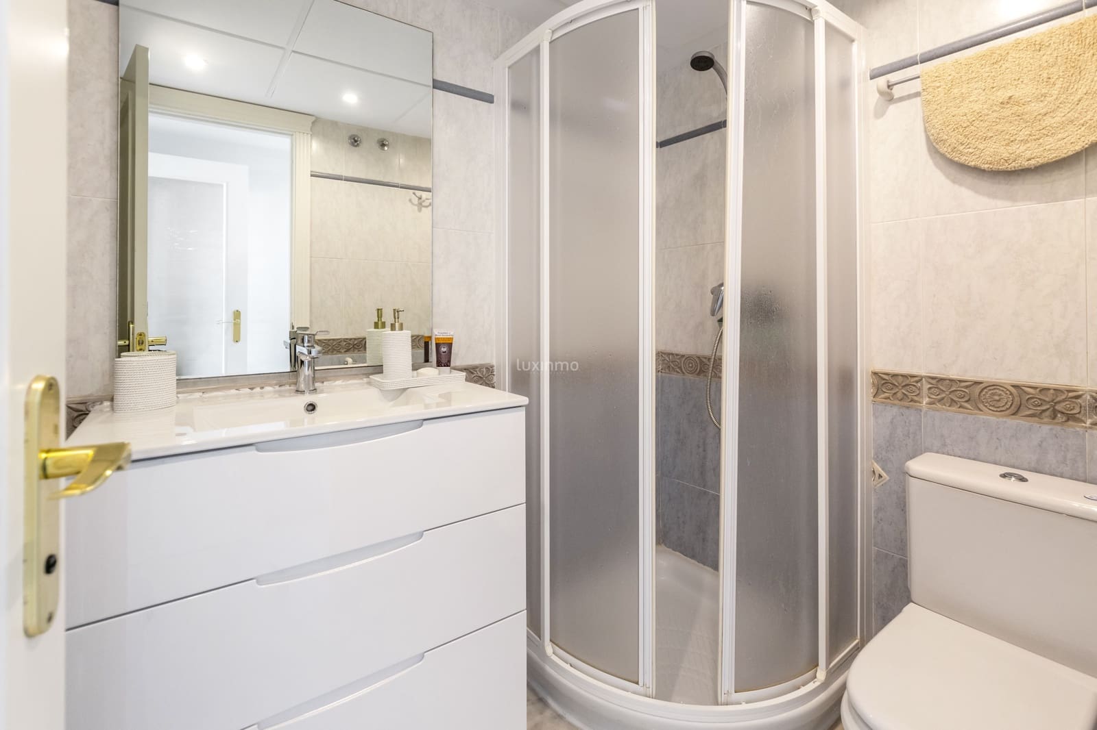 2 bedroom Apartment for rent in Altea with pool garage - € 2,300 (Ref: 9672325)