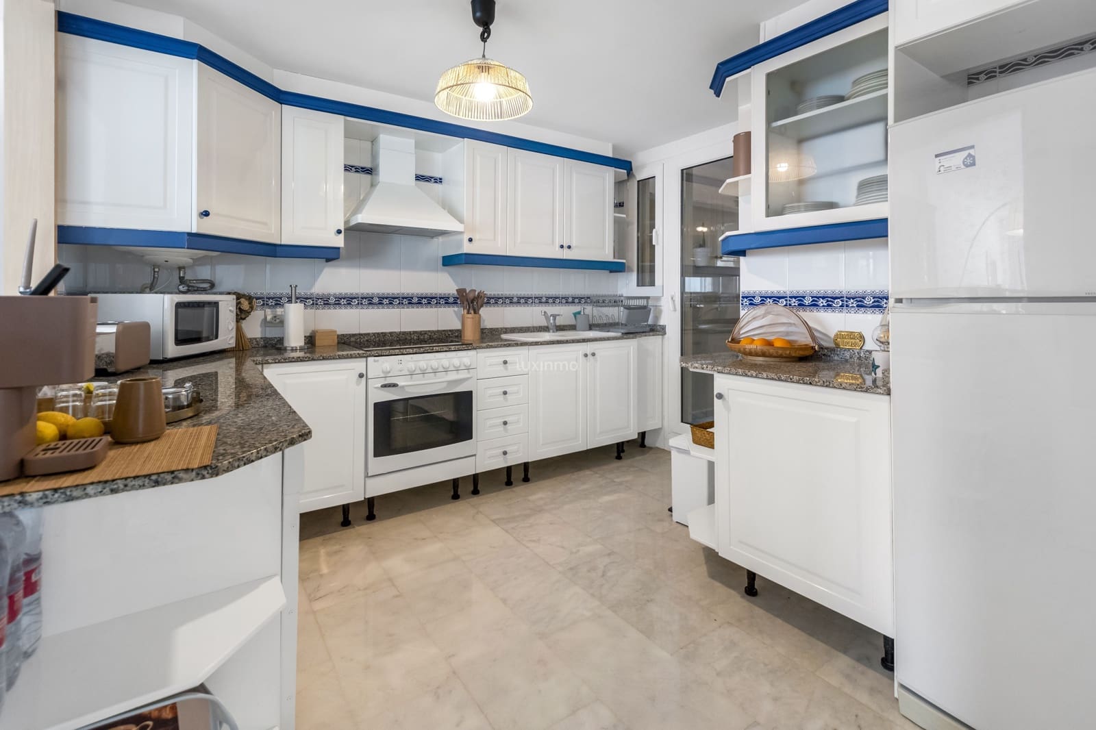 2 bedroom Apartment for rent in Altea with pool garage - € 2,300 (Ref: 9672325)