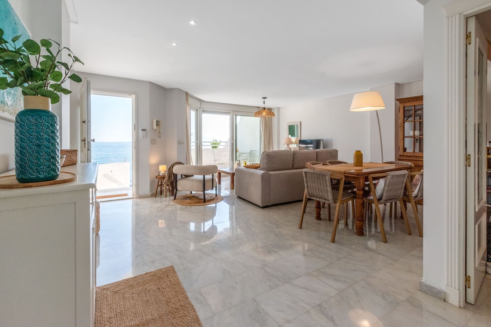 2 bedroom Apartment for rent in Altea with pool garage - € 2,300 (Ref: 9672325)