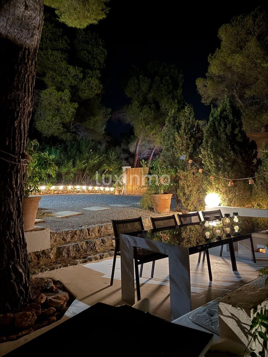 3 soveværelse Villa til leje i San Jose / Sant Josep de Sa Talaia med swimmingpool garage - € 12.500 (Ref: 9674783)