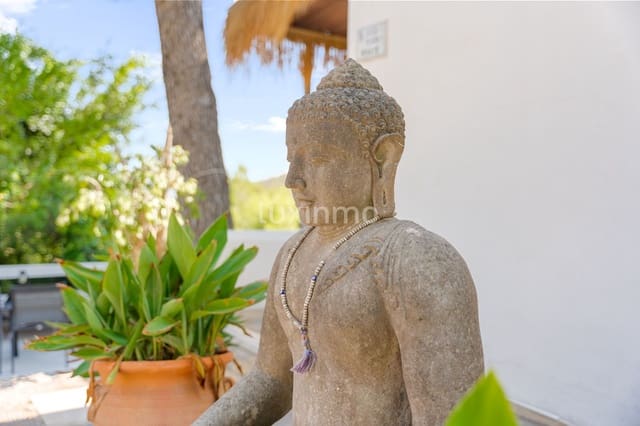 3 soveværelse Villa til leje i San Jose / Sant Josep de Sa Talaia med swimmingpool garage - € 12.500 (Ref: 9674783)